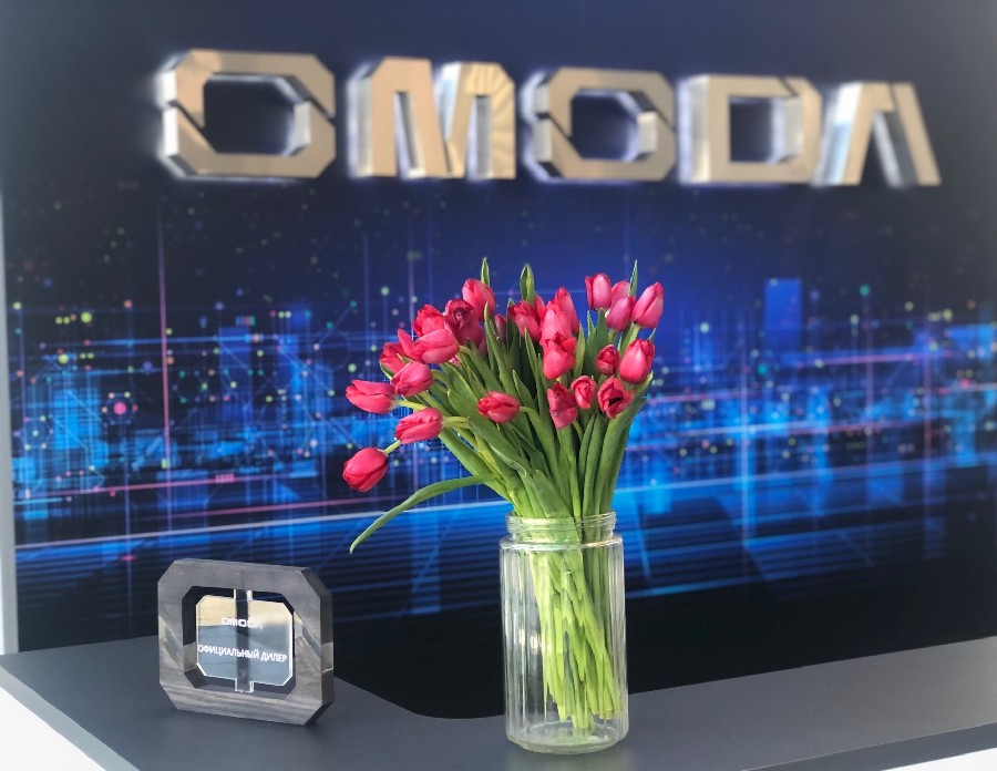 с 8 Марта!