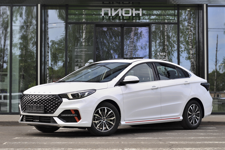 Чем хорош новый седан OMODA S5?