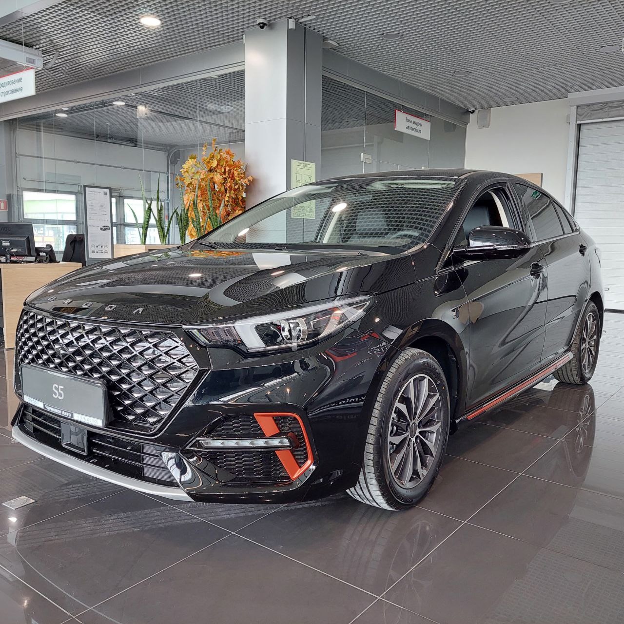 Новый седан OMODA S5 в Крыму