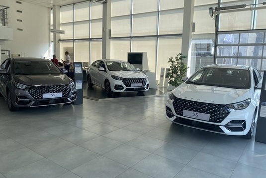 OMODA S5: комплектации спортивного седана
