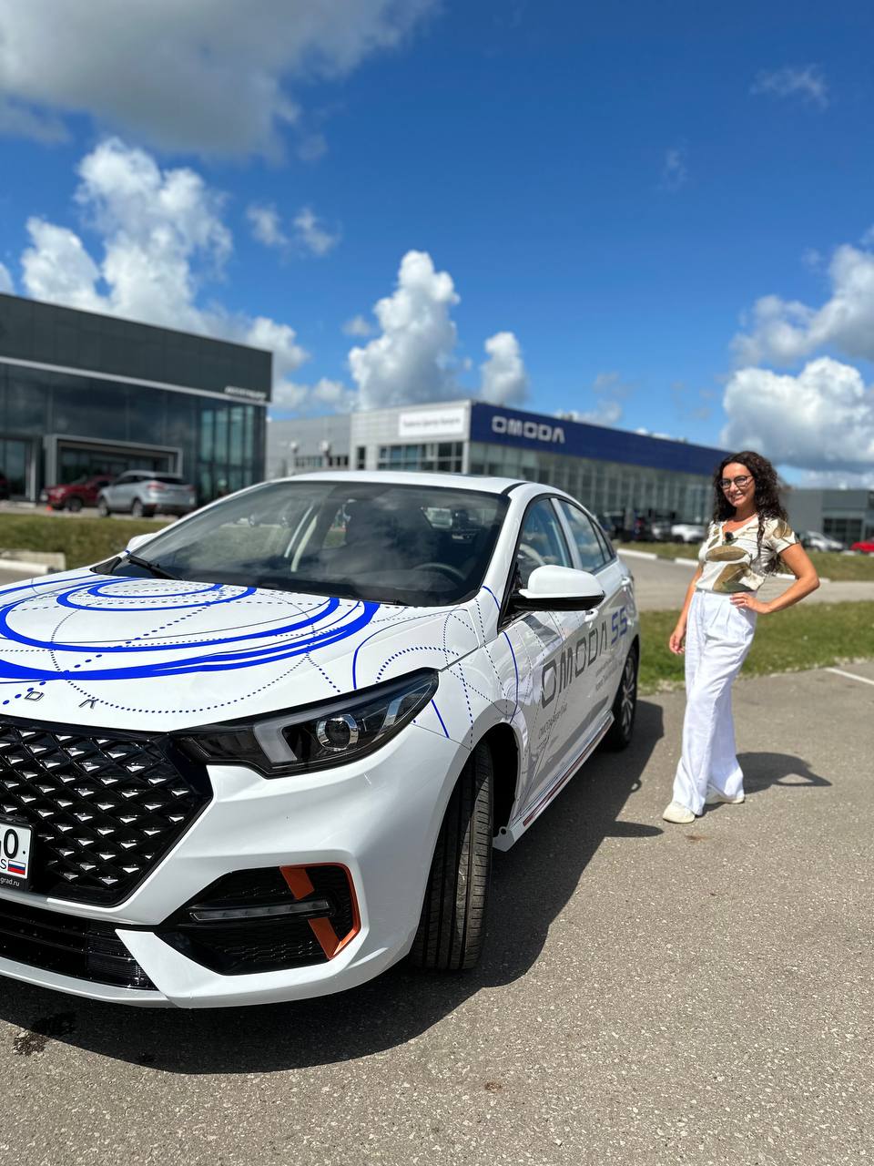 Честный видео обзор на новый OMODA S5 от блогера Елены Олинь