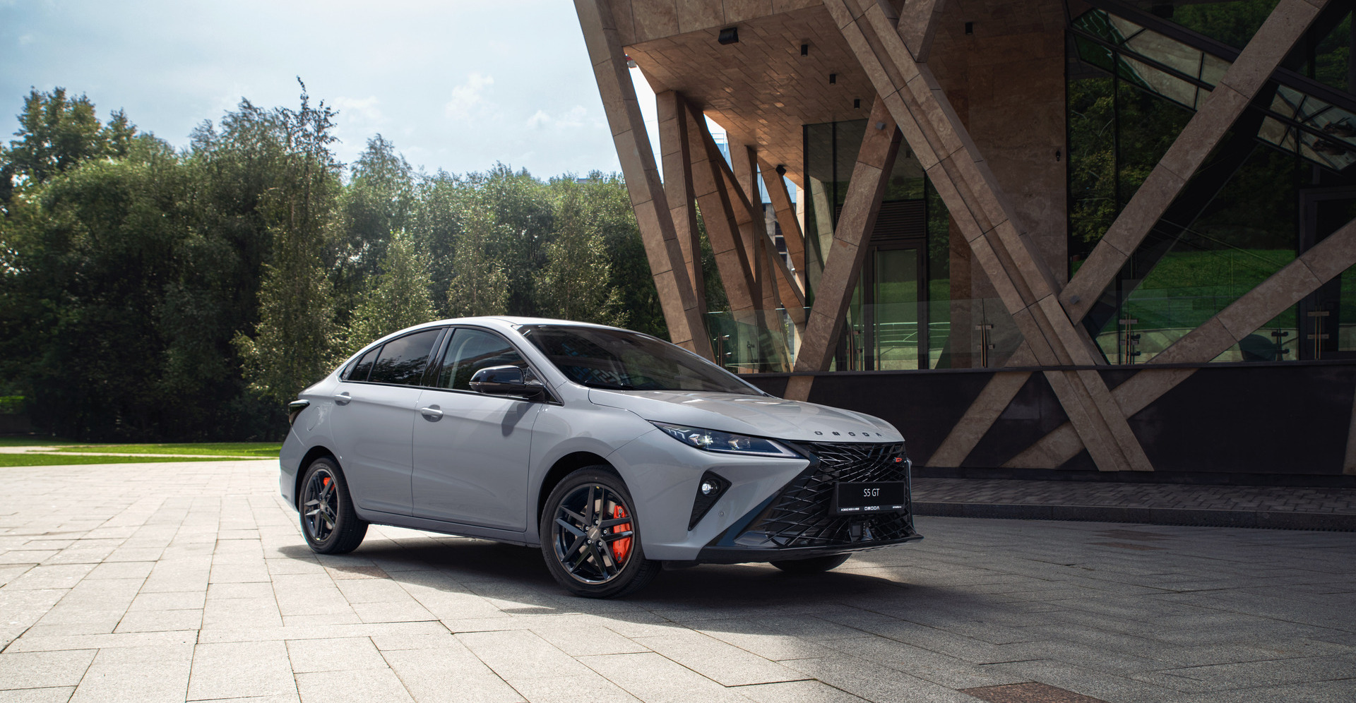 Обзор спортивного седана OMODA S5 GT