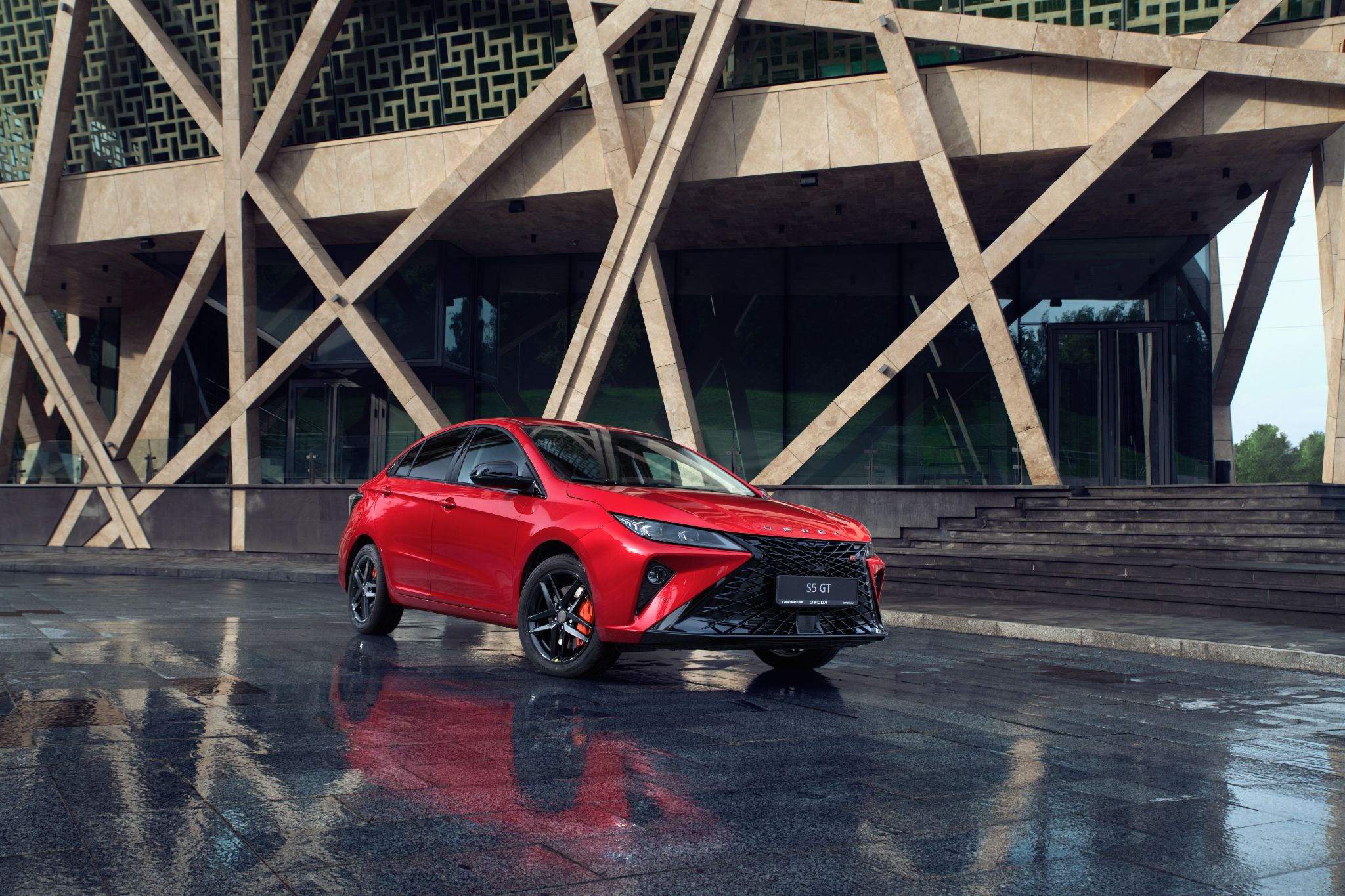 Новые OMODA S5 GT в автосалоне РТДС Юг