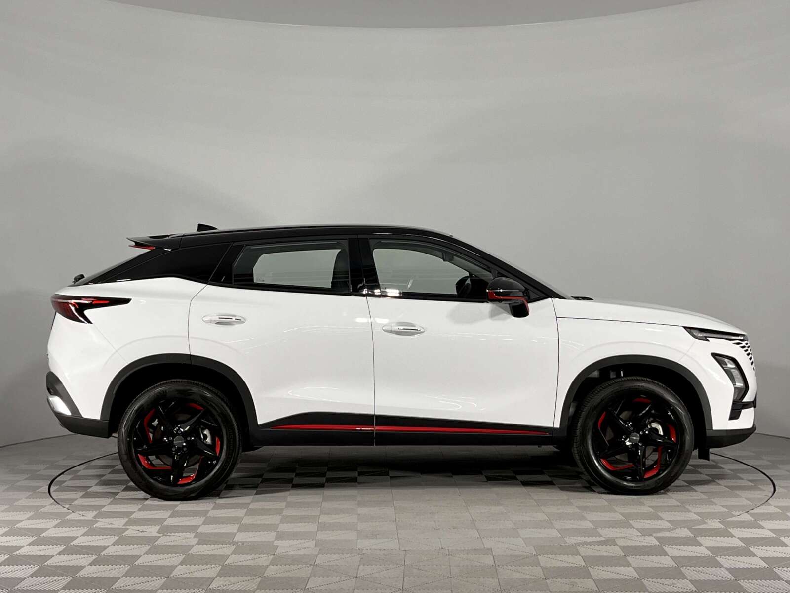 OMODA_C5_Active_desing3