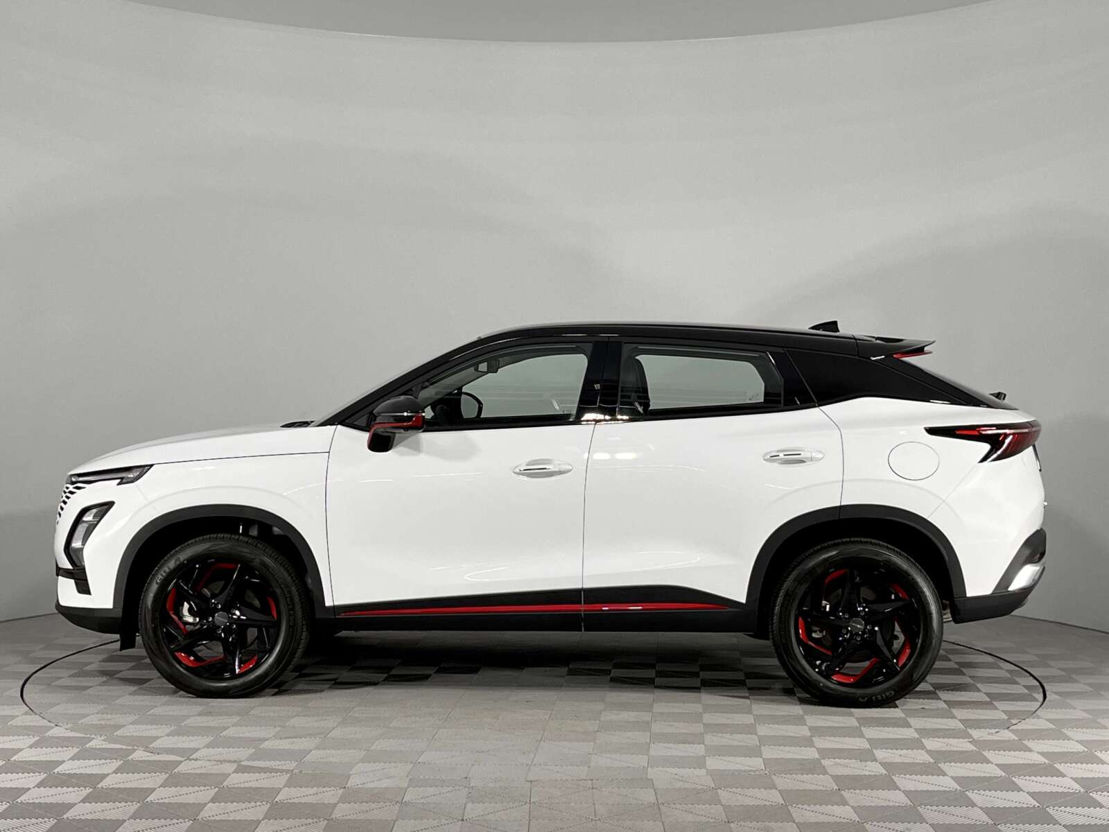 OMODA_C5_Active_desing7