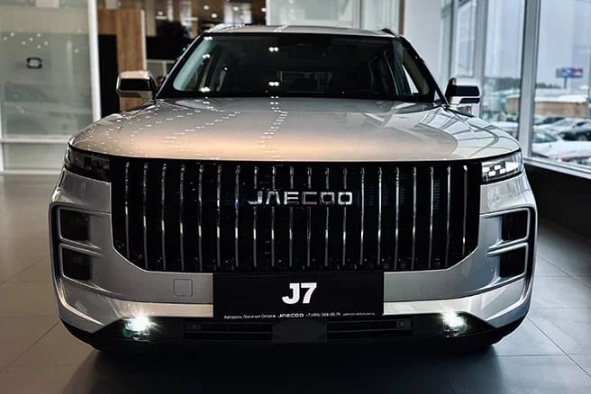 J7. Комфортный кроссовер для семьи