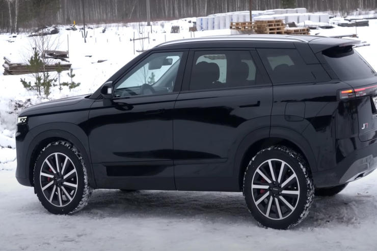 Круче RАV4 и Tiguan? Главные фишки нового китайского кроссовера