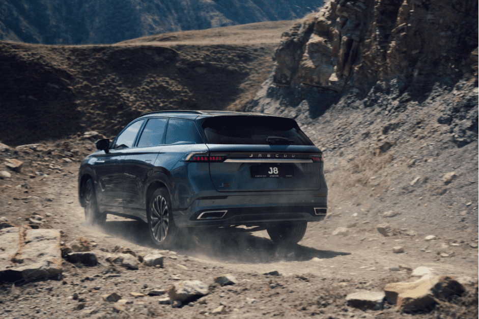JAECOO J8. Инновационная система полного привода с управлением вектором тяги AWD TORQUE-VECTORING