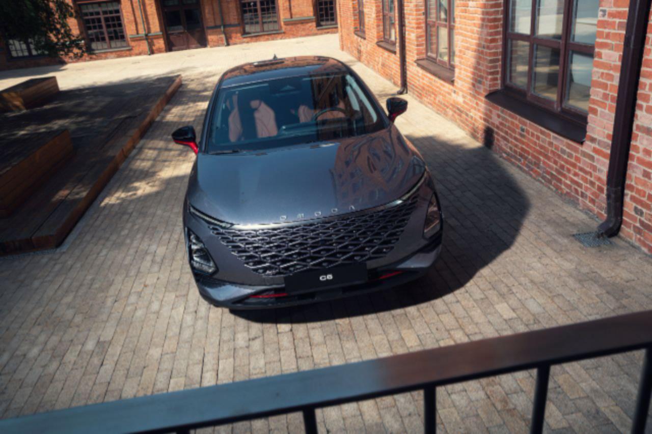 Тест-драйв автомобиля OMODA