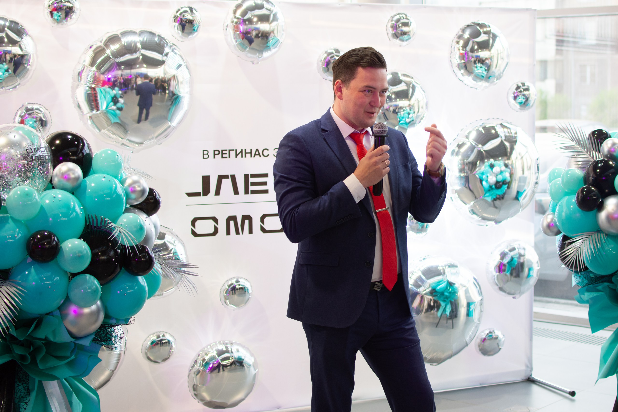 У компании Регинас день рождения!