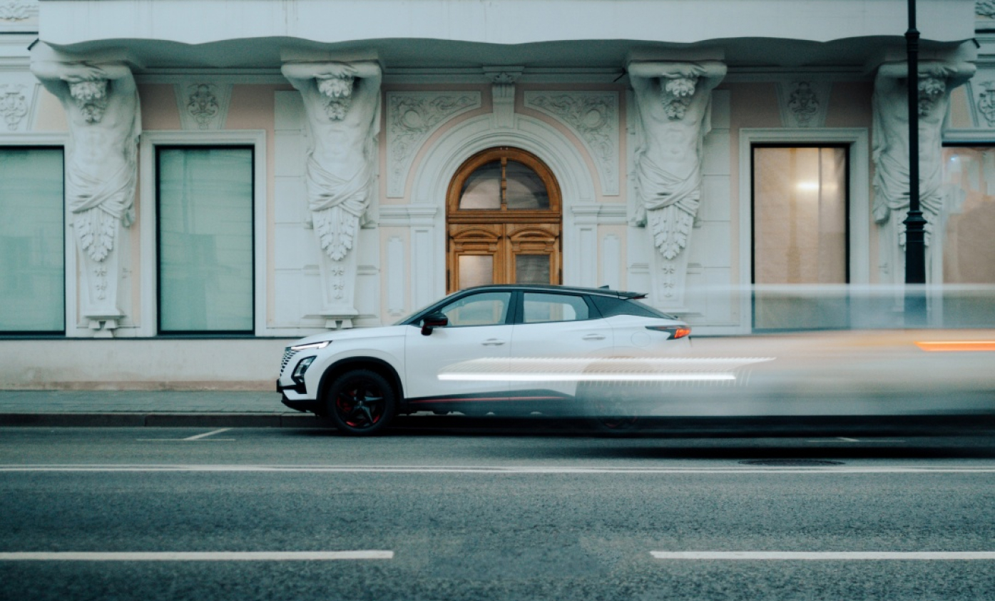 OMODA C5 AWD: стиль и мощь для любых дорог