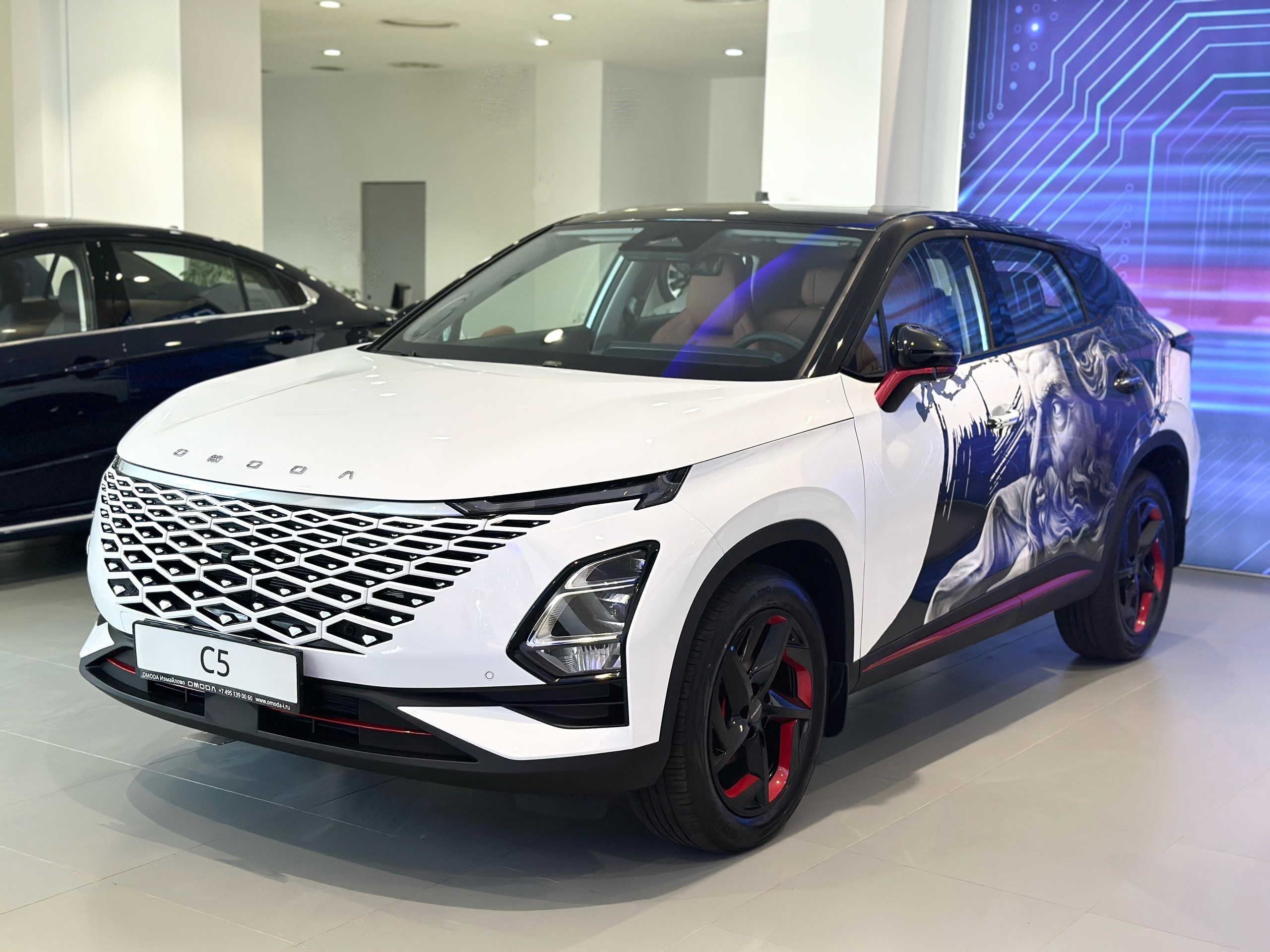 OMODA C5 с аэрографией