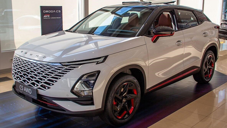 OMODA C5: технологии комфорта и безопасности
