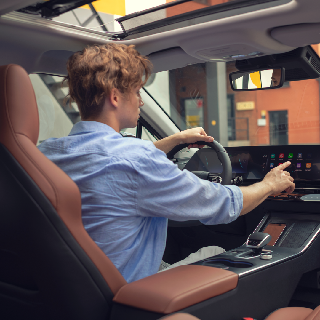 Система мониторинга слепых зон в автомобилях OMODA на страже вашей безопасности