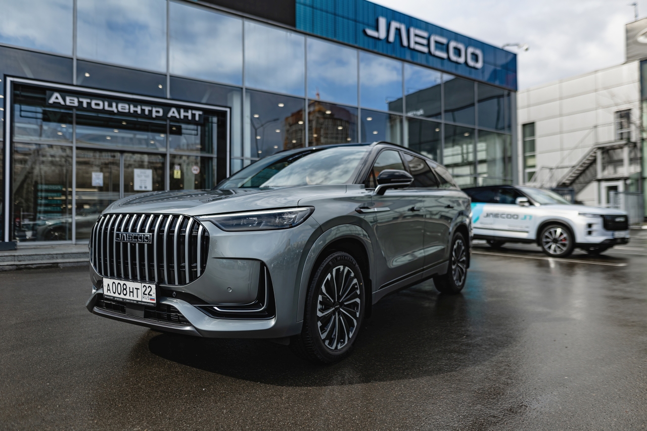 Кроссовер бизнес-класса JAECOO J8 в автокредит от 5,24% в Автоцентре АНТ до 30.11!
