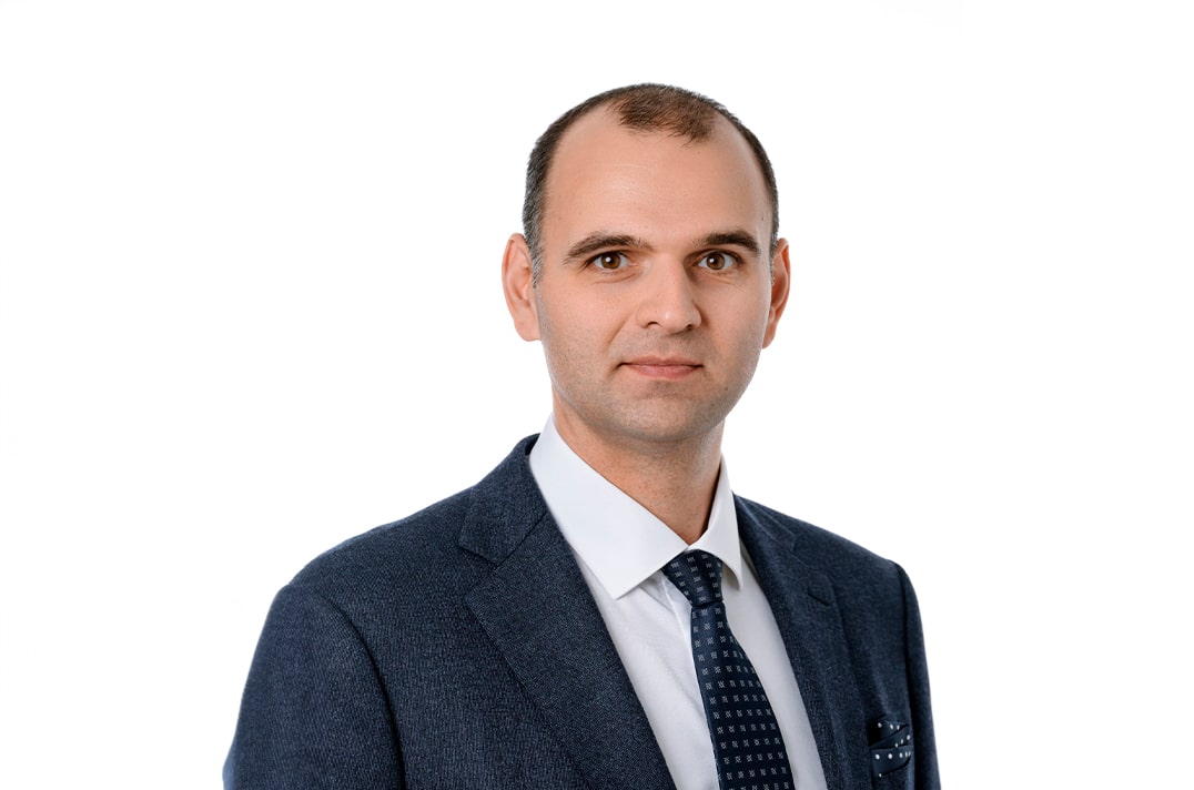 Дмитрий Манукян 