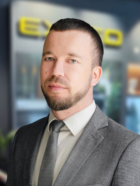  Александр Иванов
