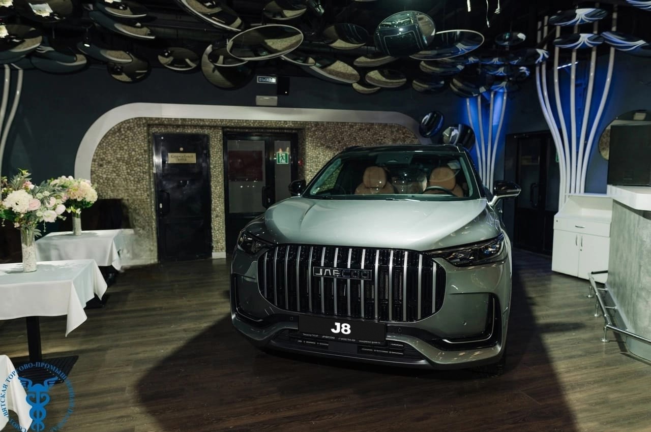 JAECOO J8 на премии "Бизнес-событие года-2024"