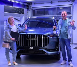 Праздник 8 марта с JAECO J8!