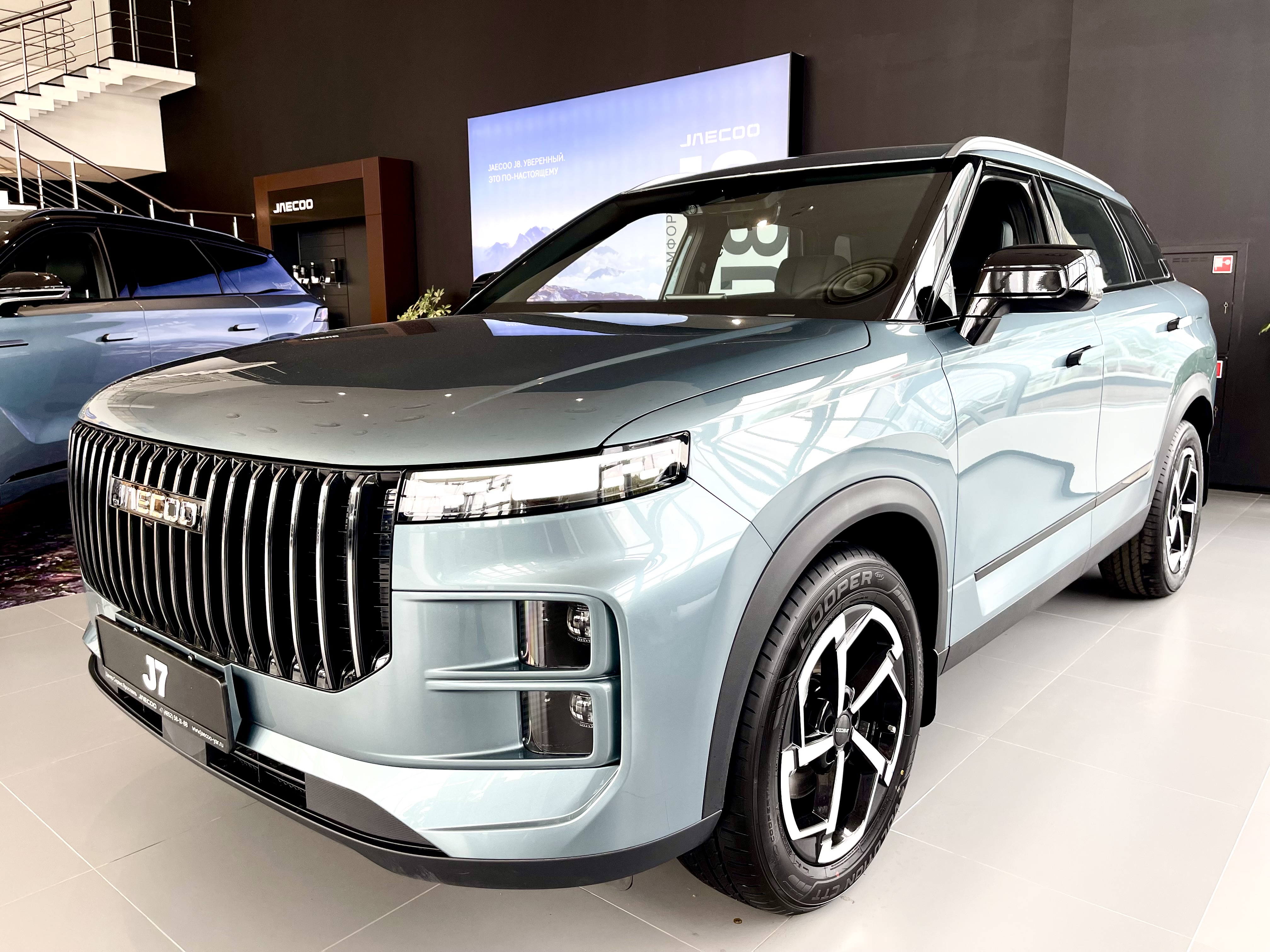 JAECOO J7 или J8: какой кроссовер выбрать?