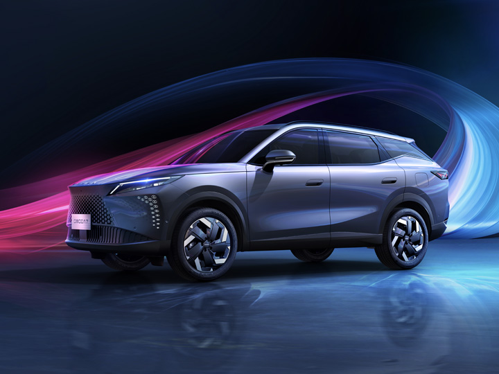 Первое знакомство с OMODA C7