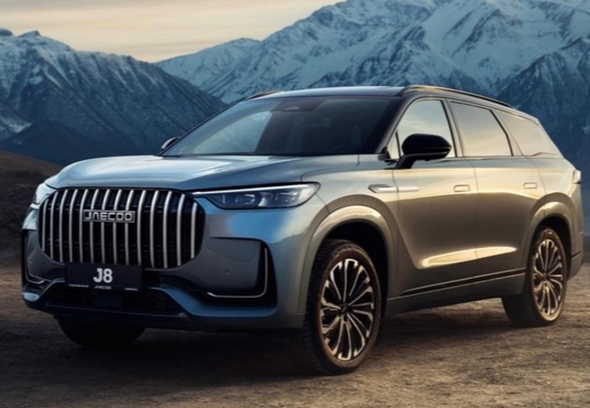 Почему автолюбители выбирают JAECOO J8? Названы 3 причины популярности кроссовера.