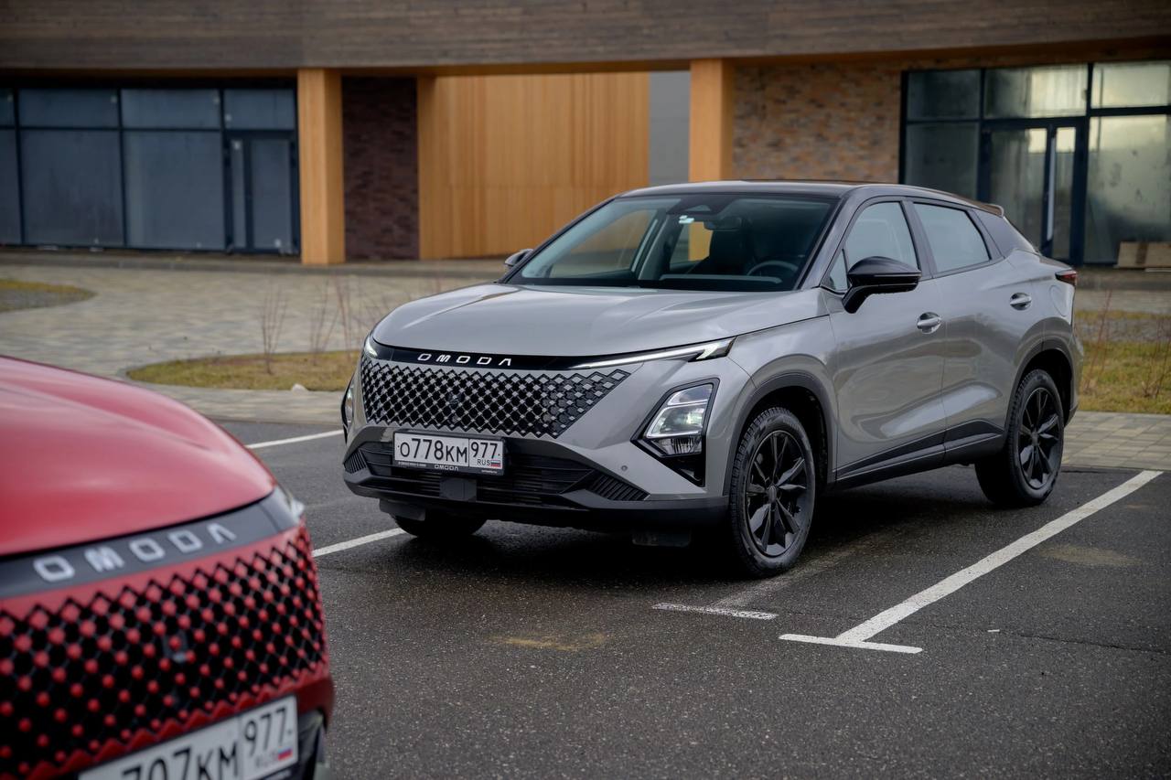 Датчики слепых зон: Как это работает в автомобилях OMODA