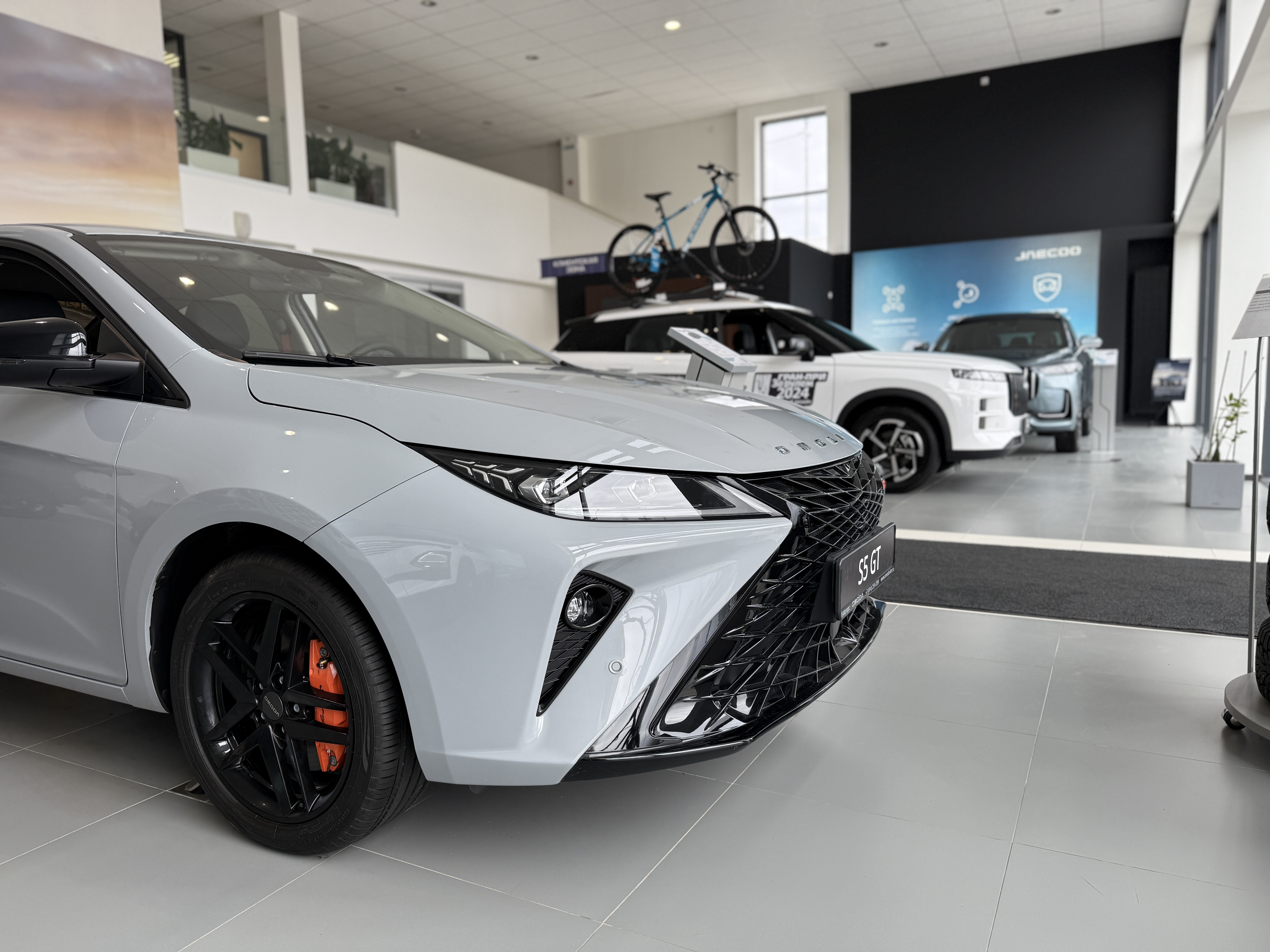 К-Моторс поздравляет с наступающими праздниками