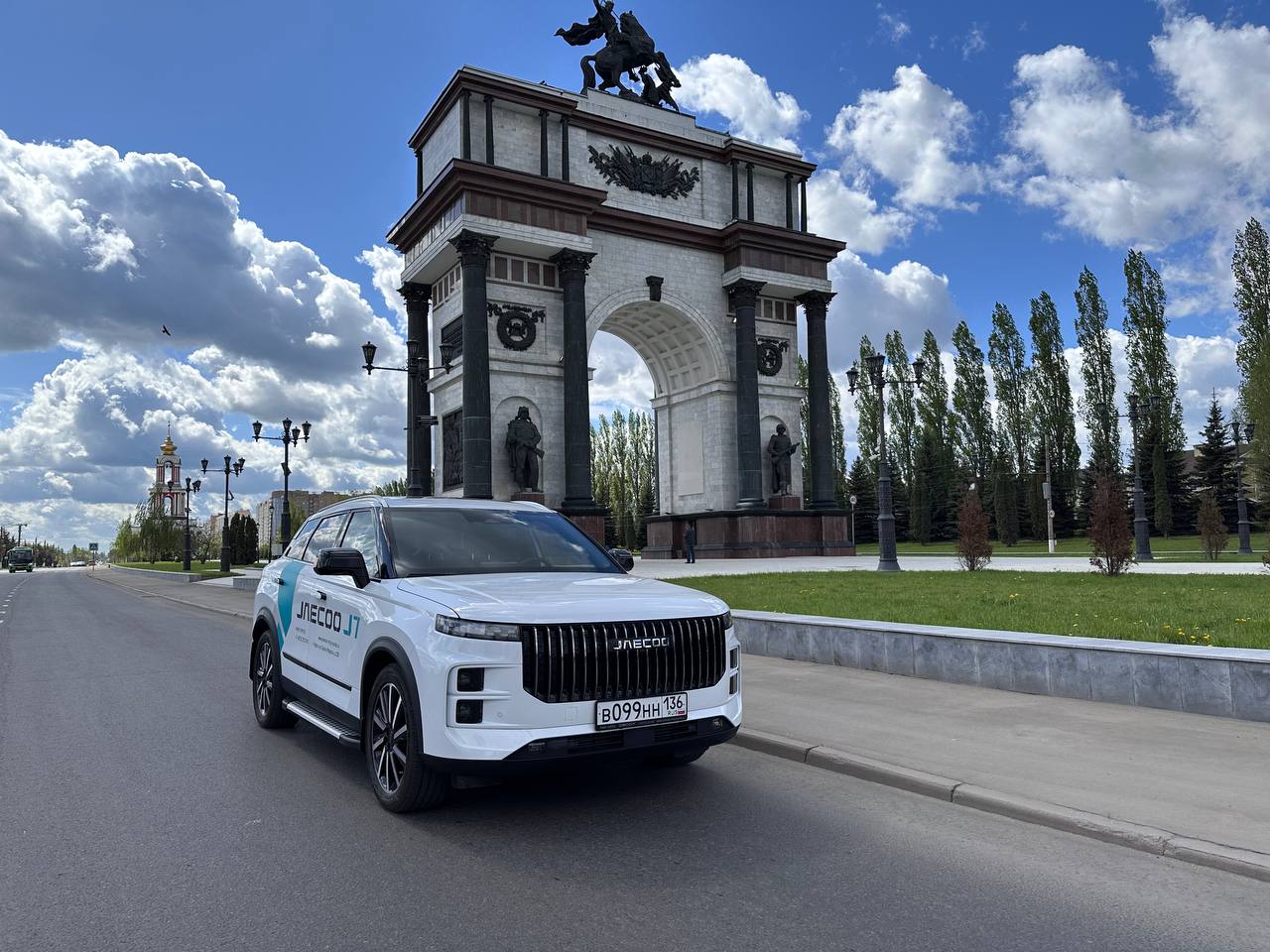 Ваша безопасность на дорогах — в руках JAECOO J7