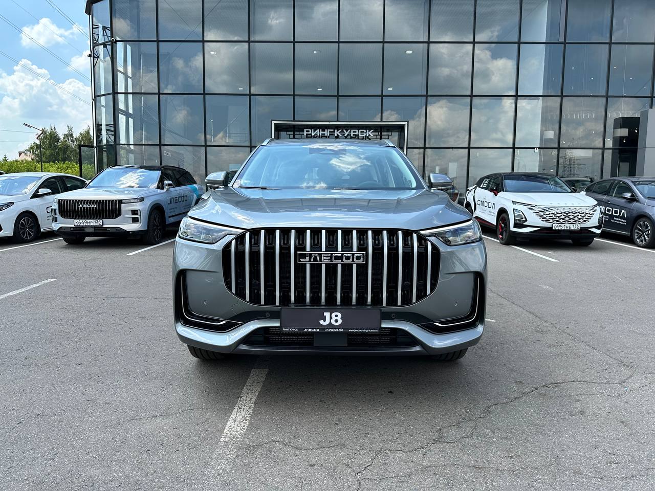 JAECOO J8: власть и роскошь без границ.  