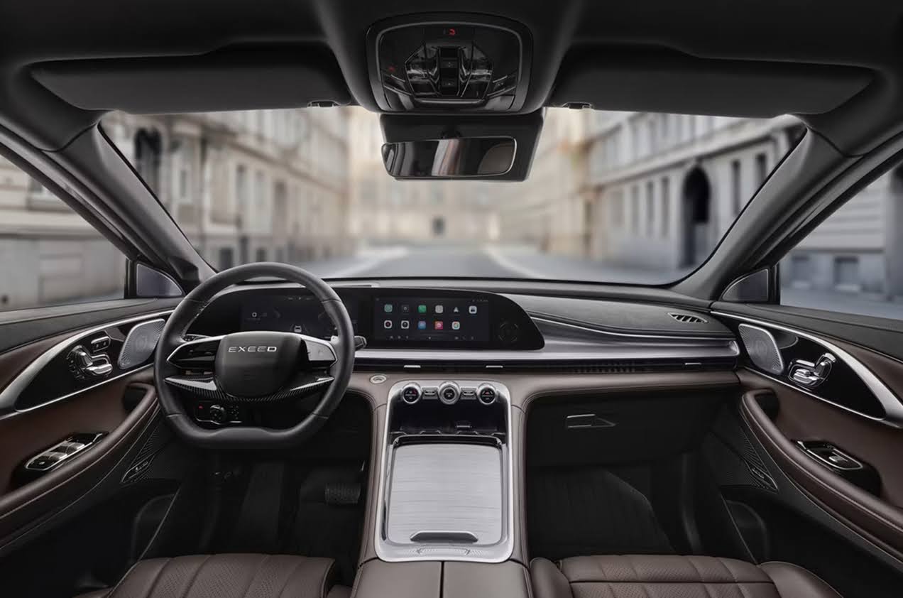 EXEED TXL: новое поколение мультимедийных систем с двойным изогнутым экраном