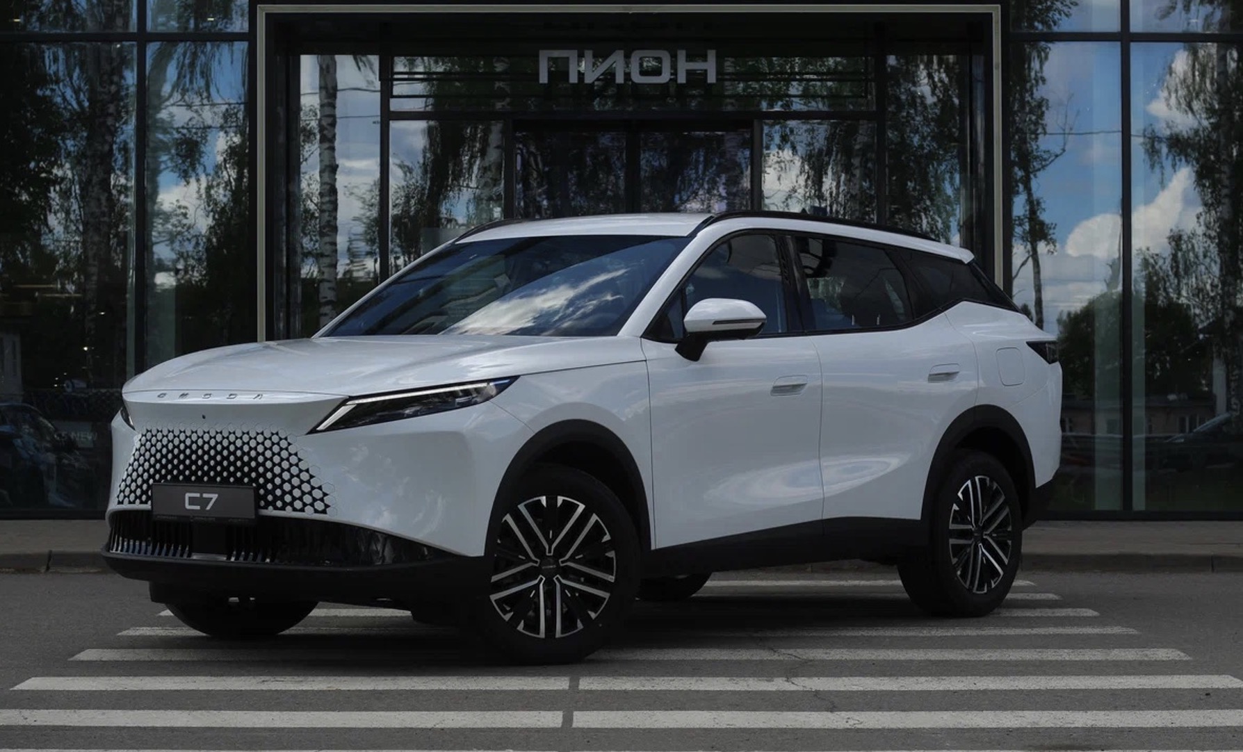 Новый флагманский кроссовер OMODA C7 поступил в продажу в Брянске