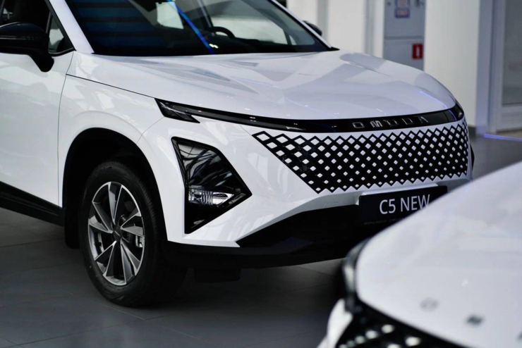 Безопасность в OMODA: что стоит за аббревиатурами ADAS, ESC, LKA — разбор простым языком