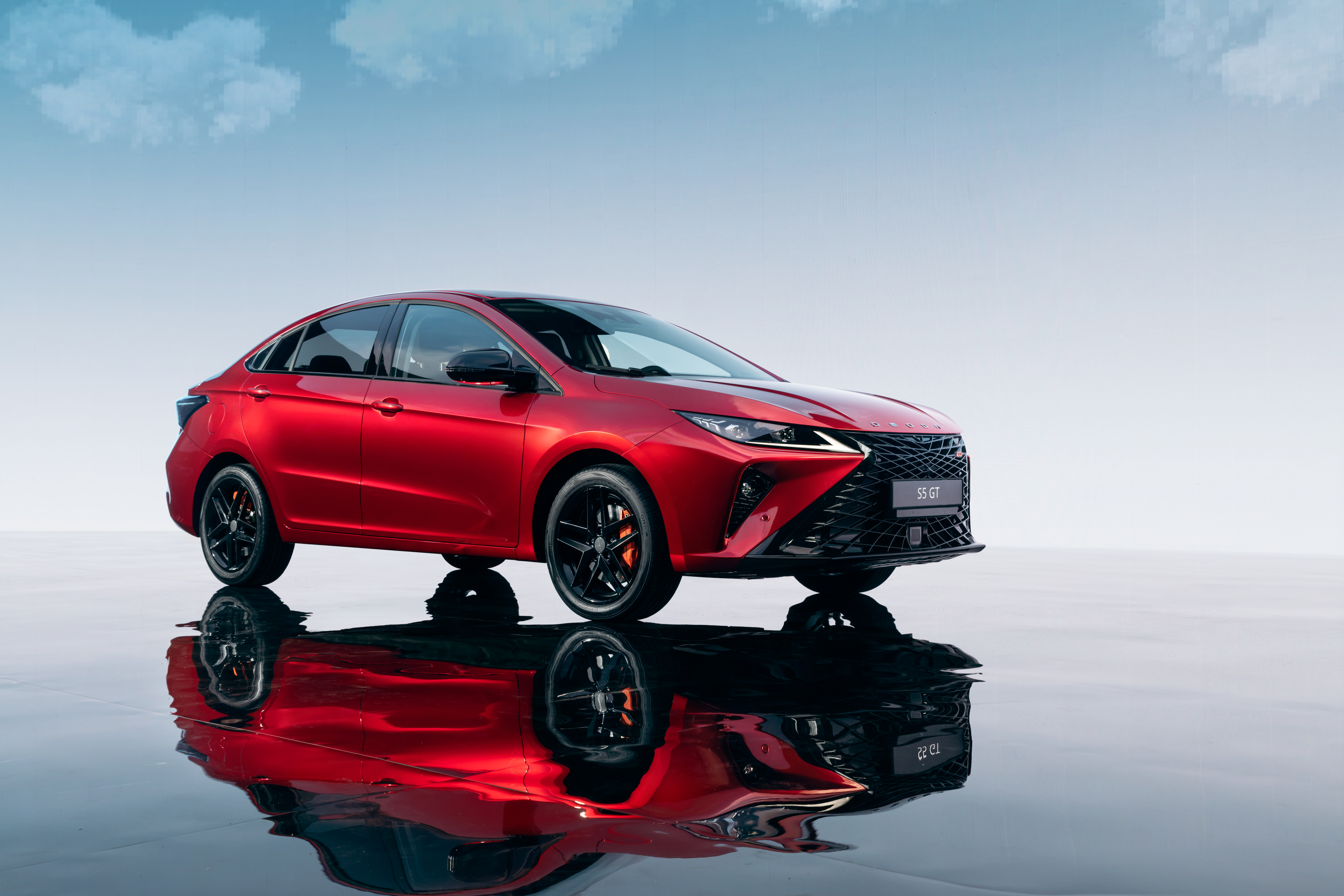 Пройти тест-драйв в Тюмени OMODA S5 GT - яркий спортивный седан!