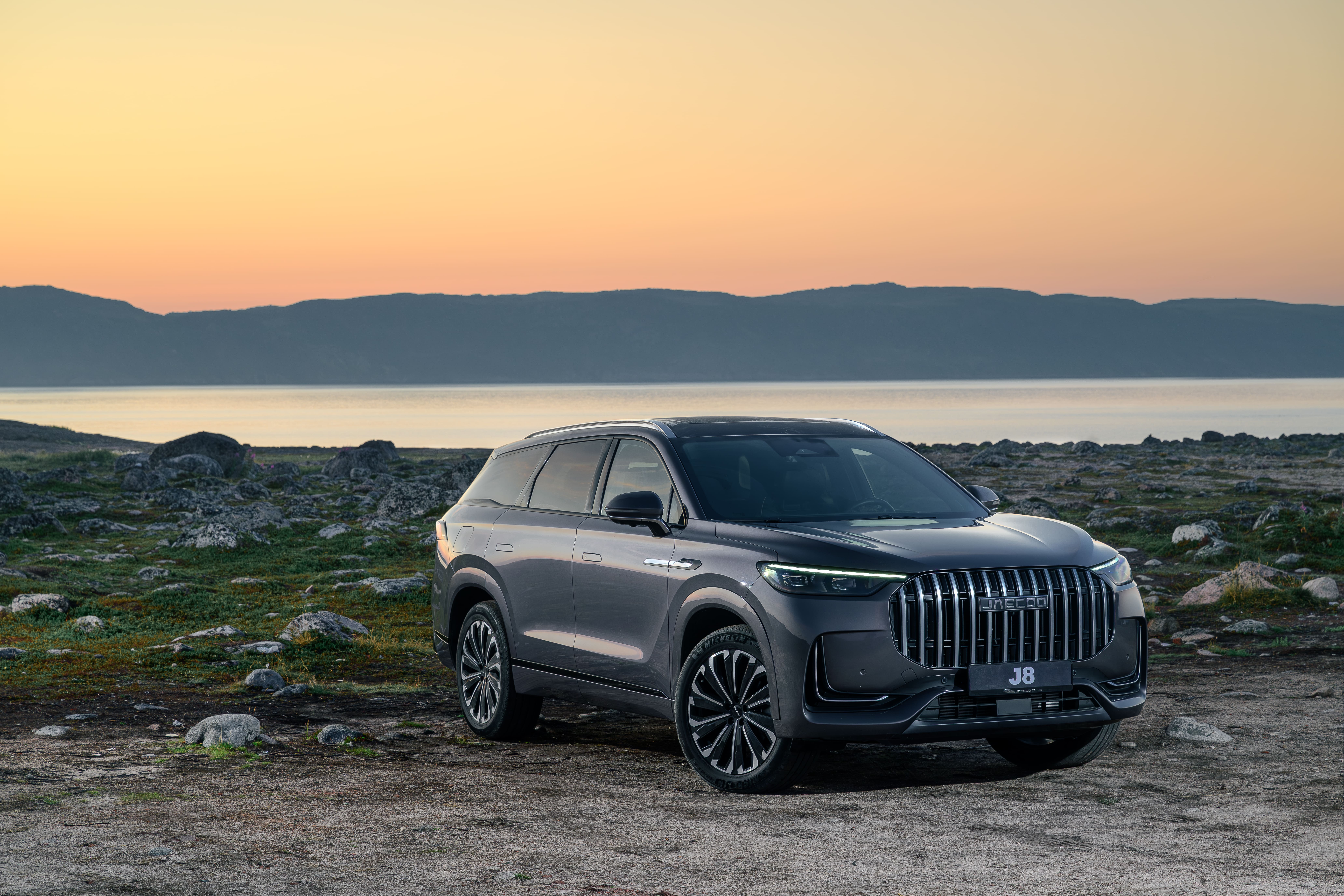 JAECOO J8 — идеальный спутник для осени