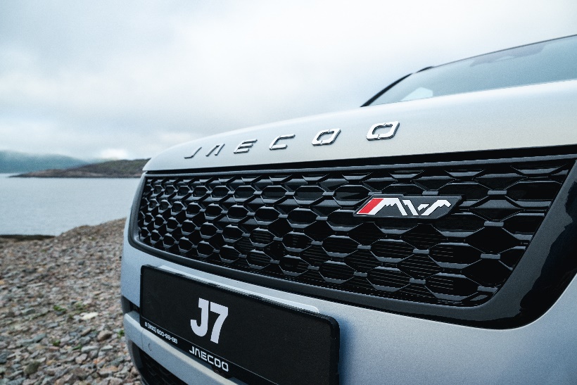 J7 LE: в чем его превосходство?