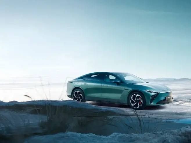 EXLANTIX ES: быстрый автомобиль без заоблачной цены