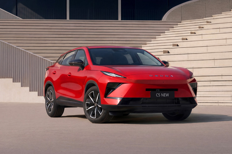 Футуристичное обновление любимого кроссовера: какой будет новая версия OMODA C5