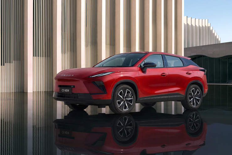 Обновленный кроссовер OMODA C5 унаследует стиль флагмана C7