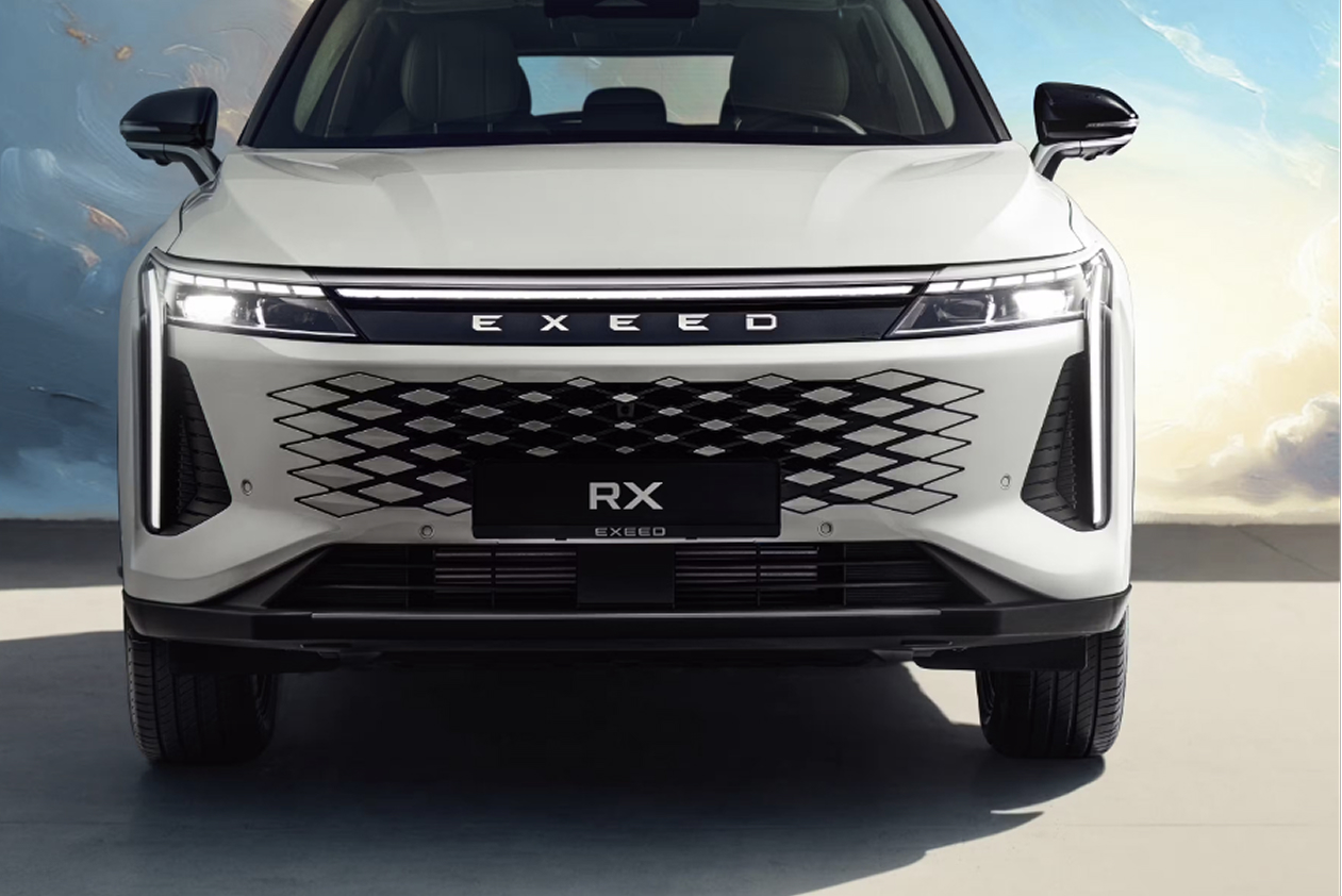 Адаптивное освещение EXEED для удобства ночных поездок