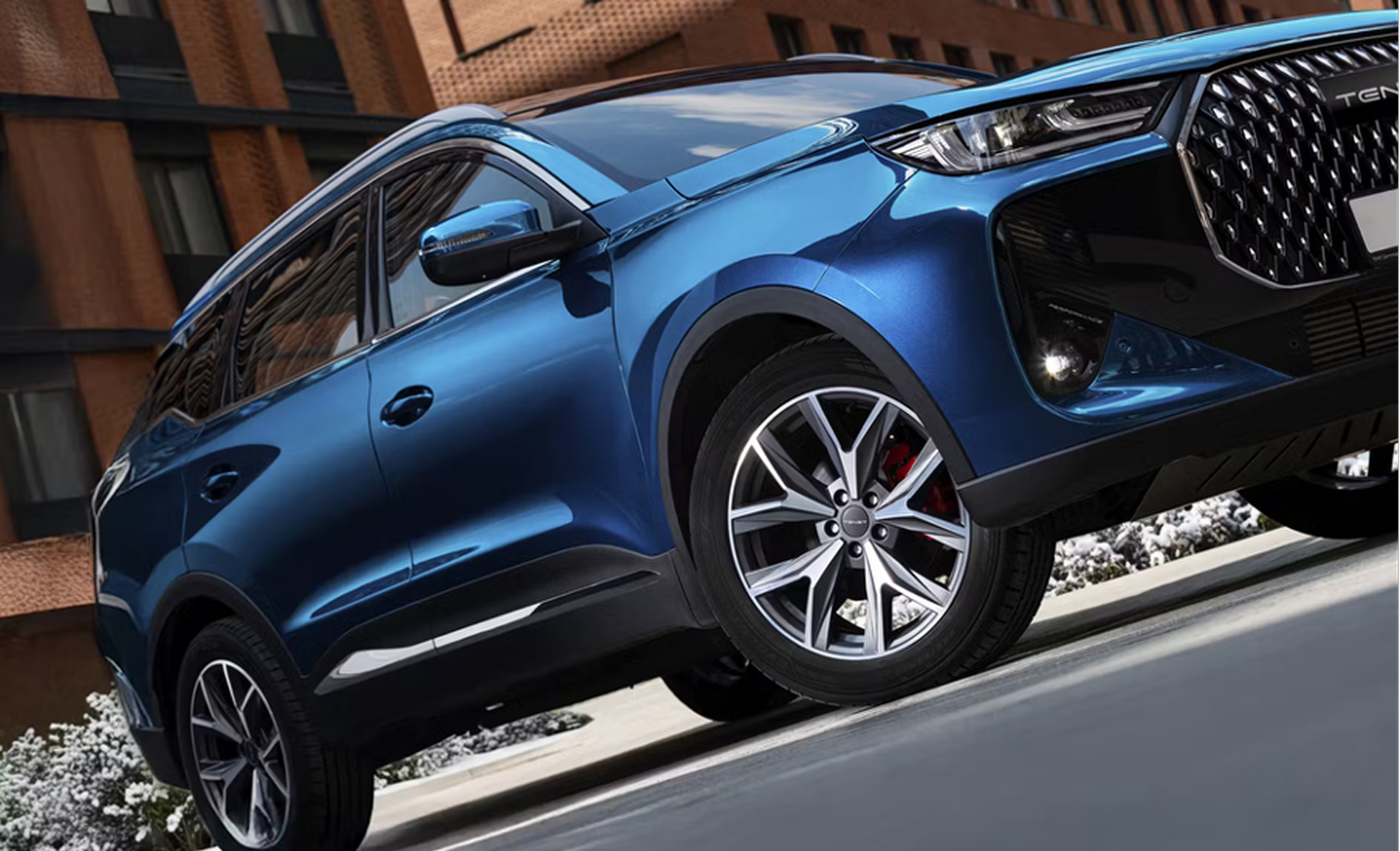 TENET T7 – преимущества модели: технологии, дизайн, безопасность